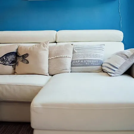 Amazing With Private Parking