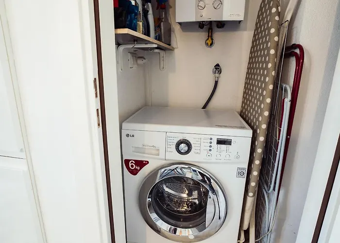 Guesthost - Amazing With Private Parking Sanremo