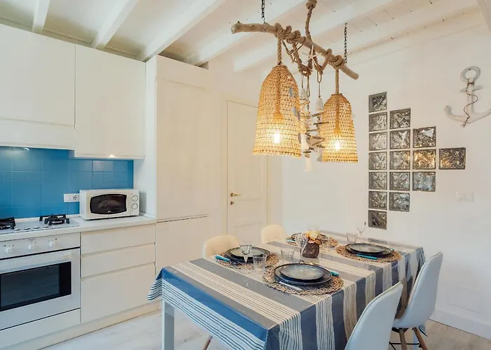 Guesthost - Amazing With Private Parking *